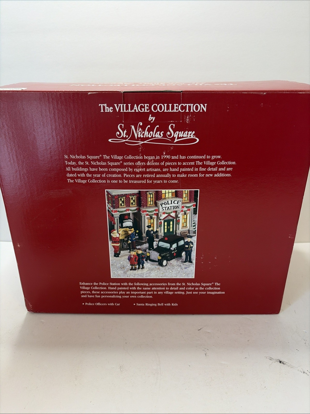 2003 St Nicholas Square Christmas Village Police Station Illuminated W/Car – NEW