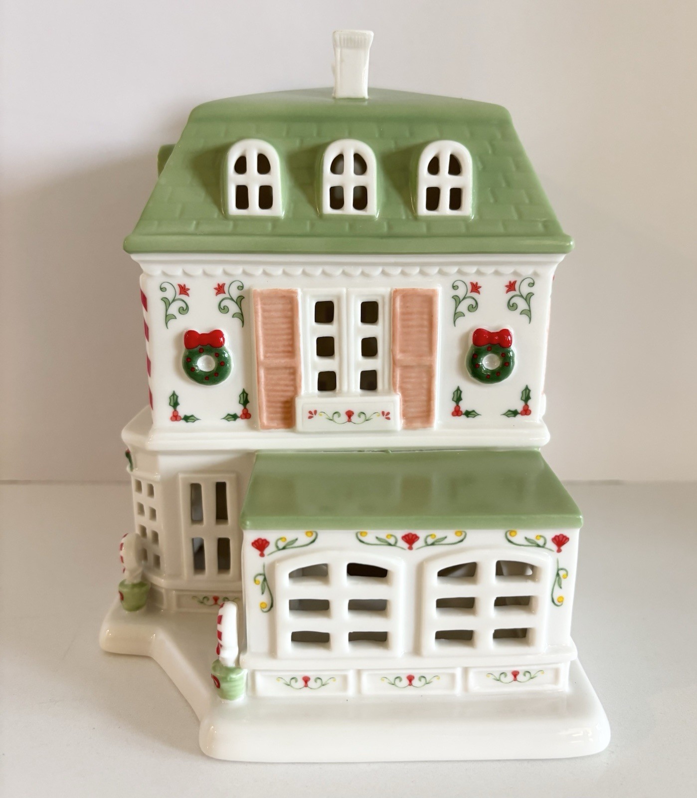 2026 Lenox Spice Village Christmas Lit Sweet Shop Figurine Holiday Village – NEW