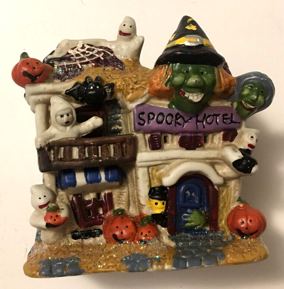 Vintage 2002 Ceramic SPOOKY HOTEL Ghost, Witch, Pumpkin, Spider 4 1/2″ Tall