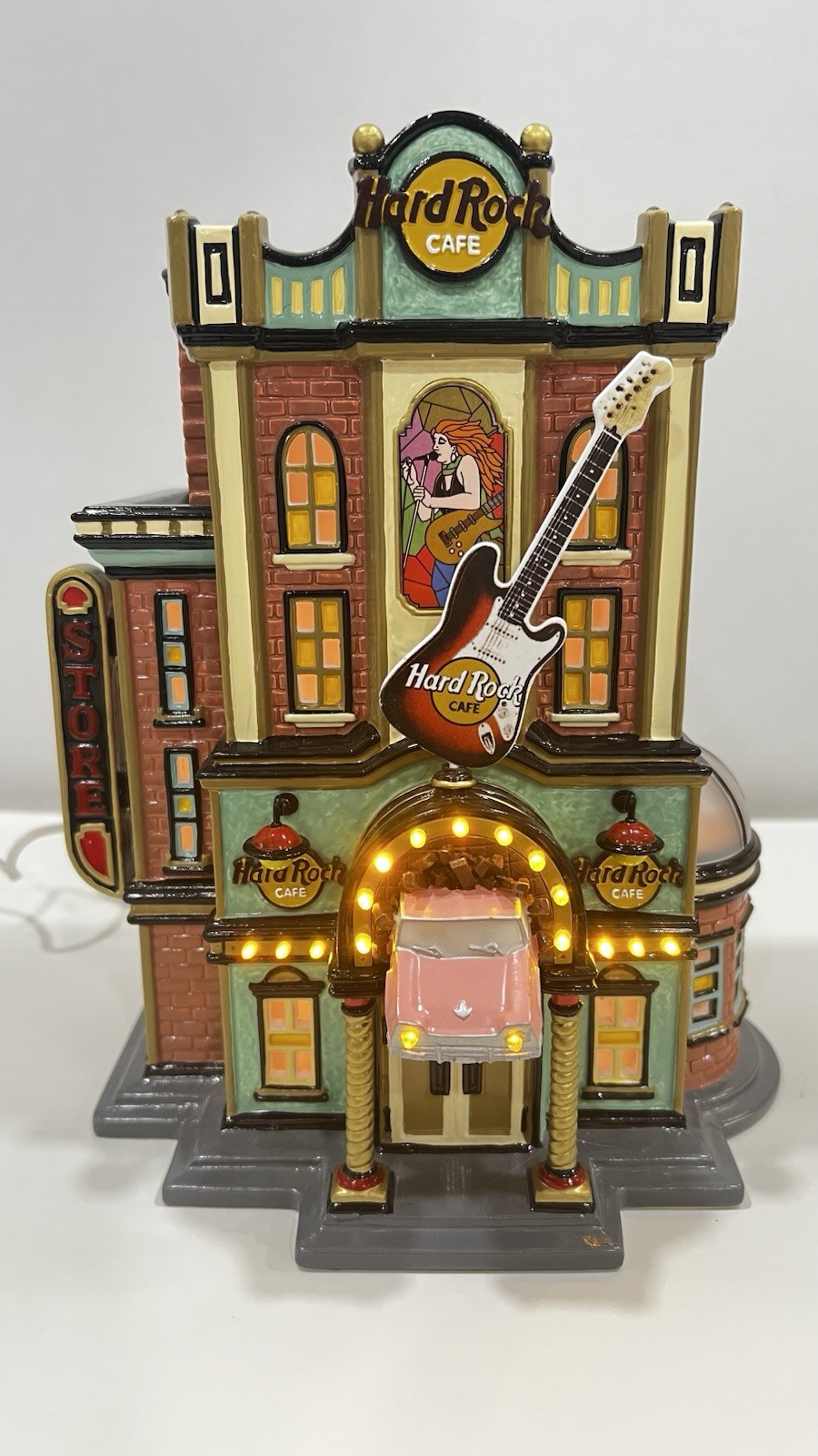 Dept. 56 Snow Village “Hard Rock Cafe”55324 Retired 2003 With Pin NEW !