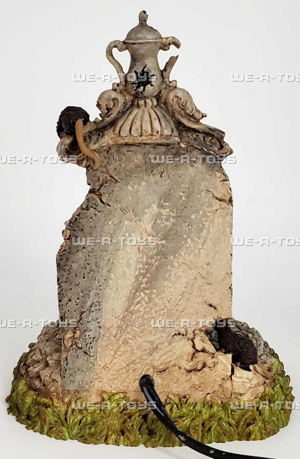 Department 56 Cursed Fountain Halloween Village Accessories 4020271
