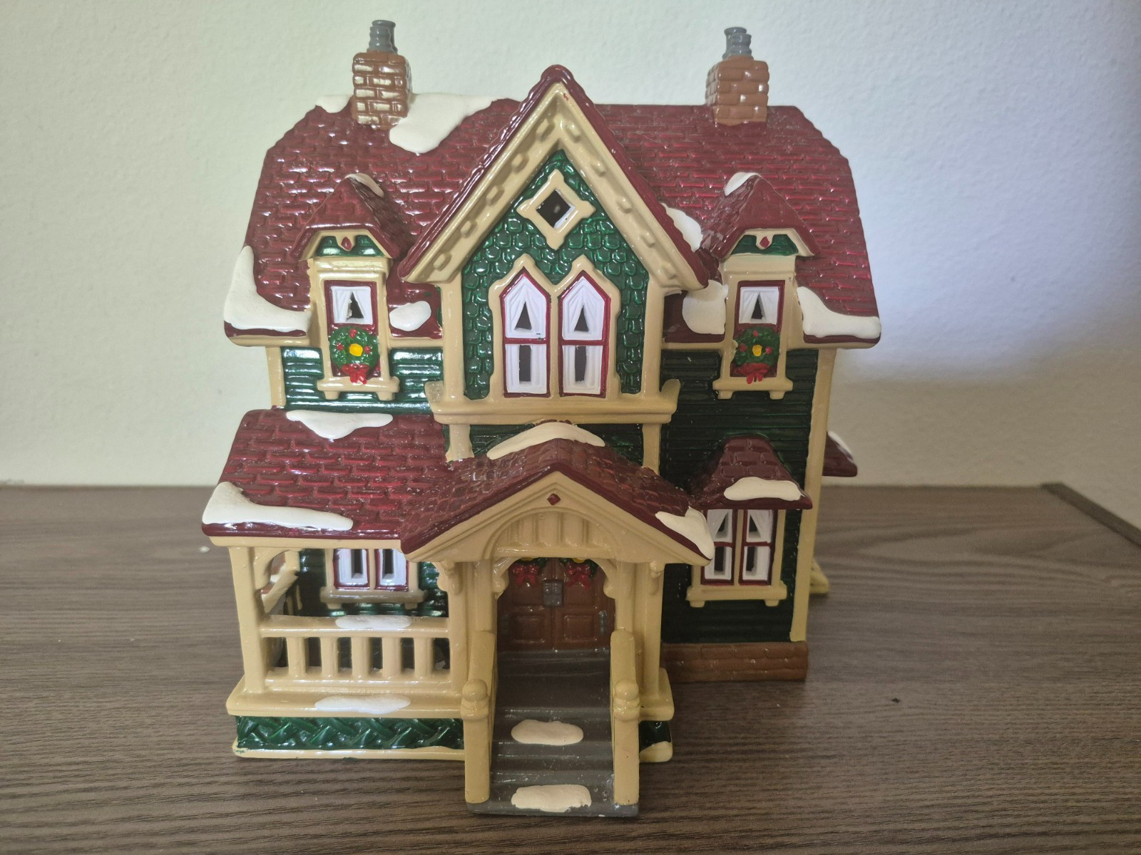 Original Snow Village Department 56 Hartford House w/ Box and Light 1992 5426-7