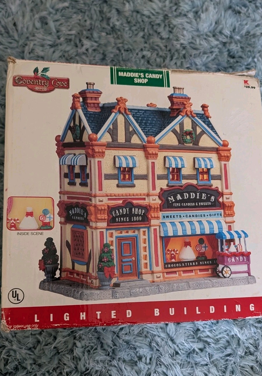 Lemax Coventry Cove Maddies Candy Shop Lighted Building NO CORD Some Damage
