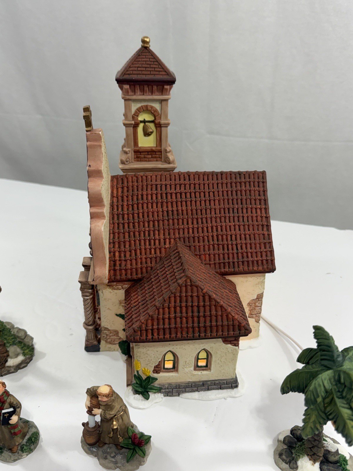 HOUSE OF LLOYD CHRISTMAS AROUND THE WORLD MISSION STYLE LIGHTED CHURCH BY O’WELL