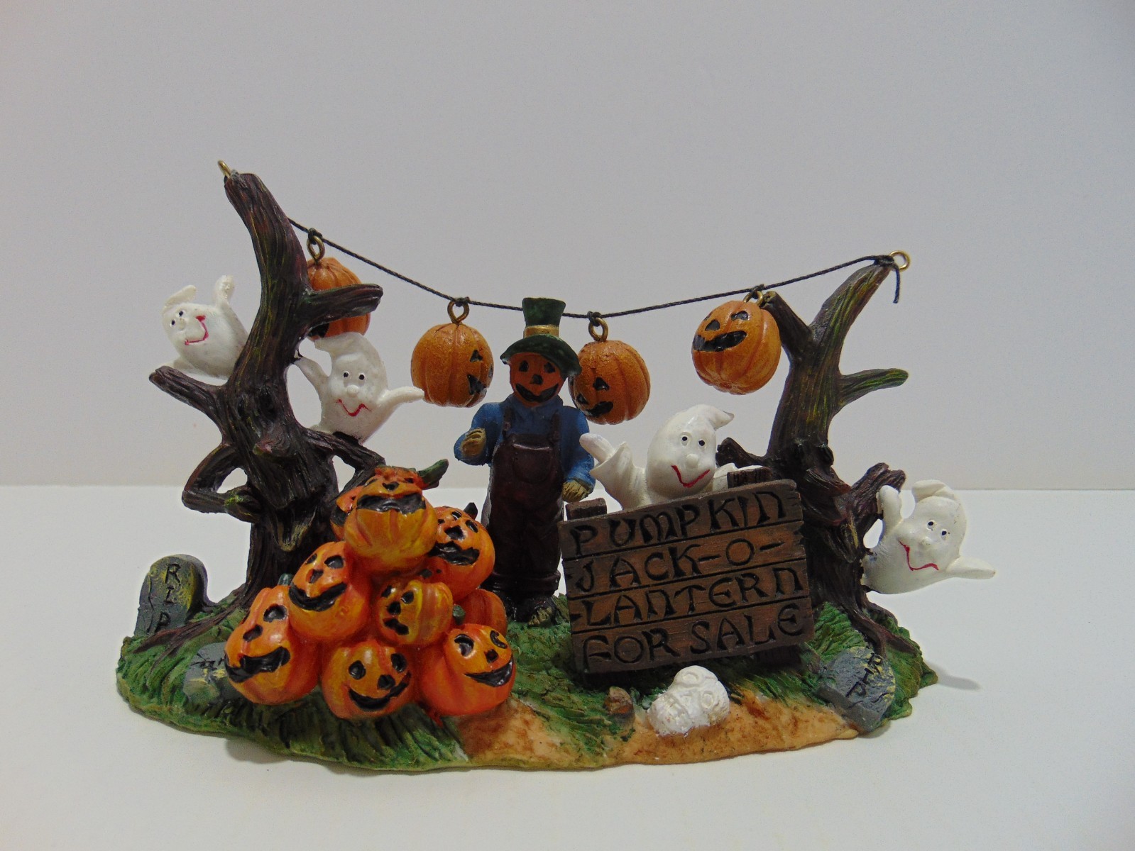 Spooky Hollow Jack O Lantern Stand Halloween Village Accessory