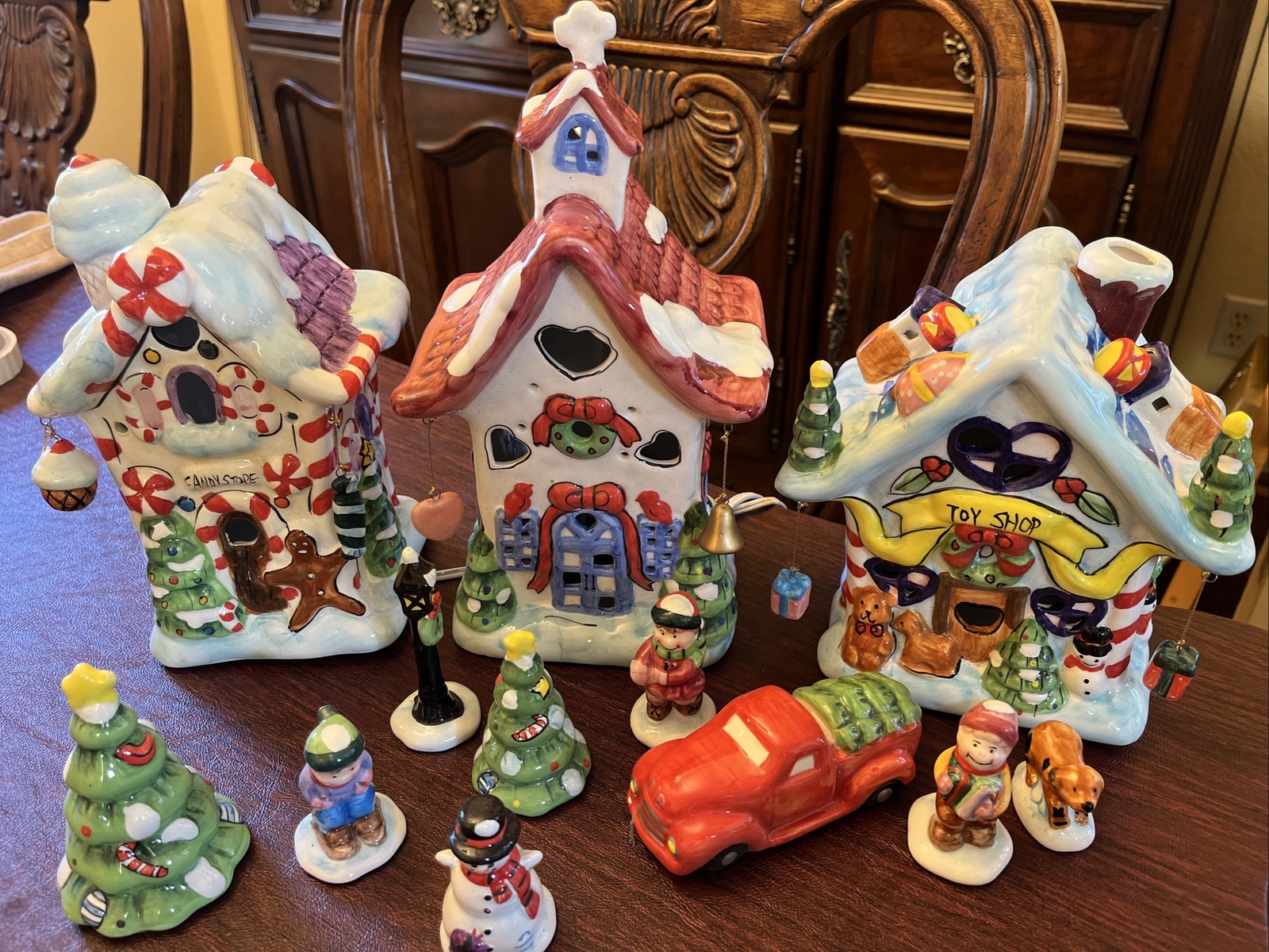 Elements Holiday Village Town Stores Ceramic Christmas Set, Lighted, 12pc, Nice!