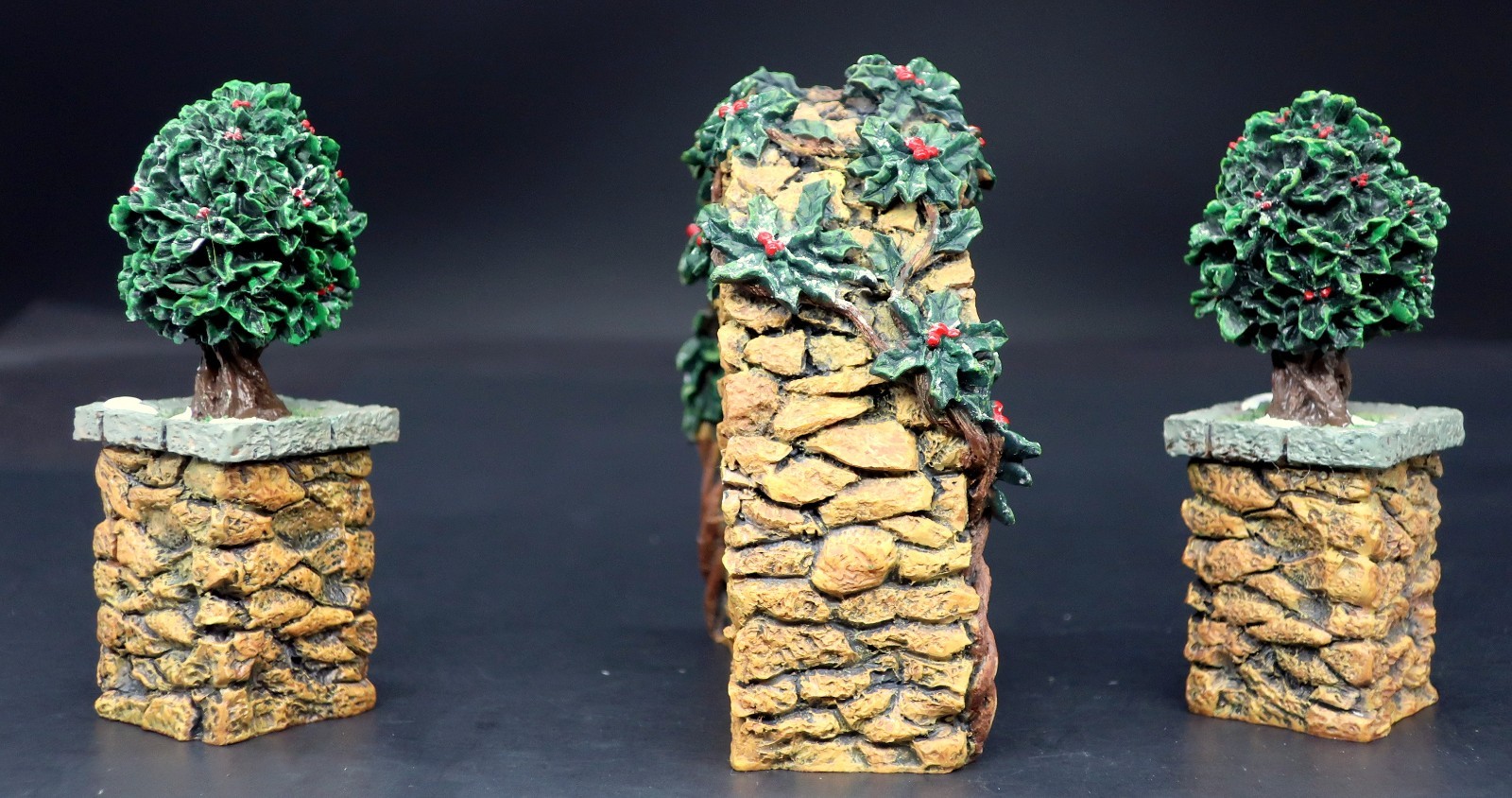 Dept. 56 Heritage “Stone Corner Post with Holly Tree and Stone Archway – #52648”