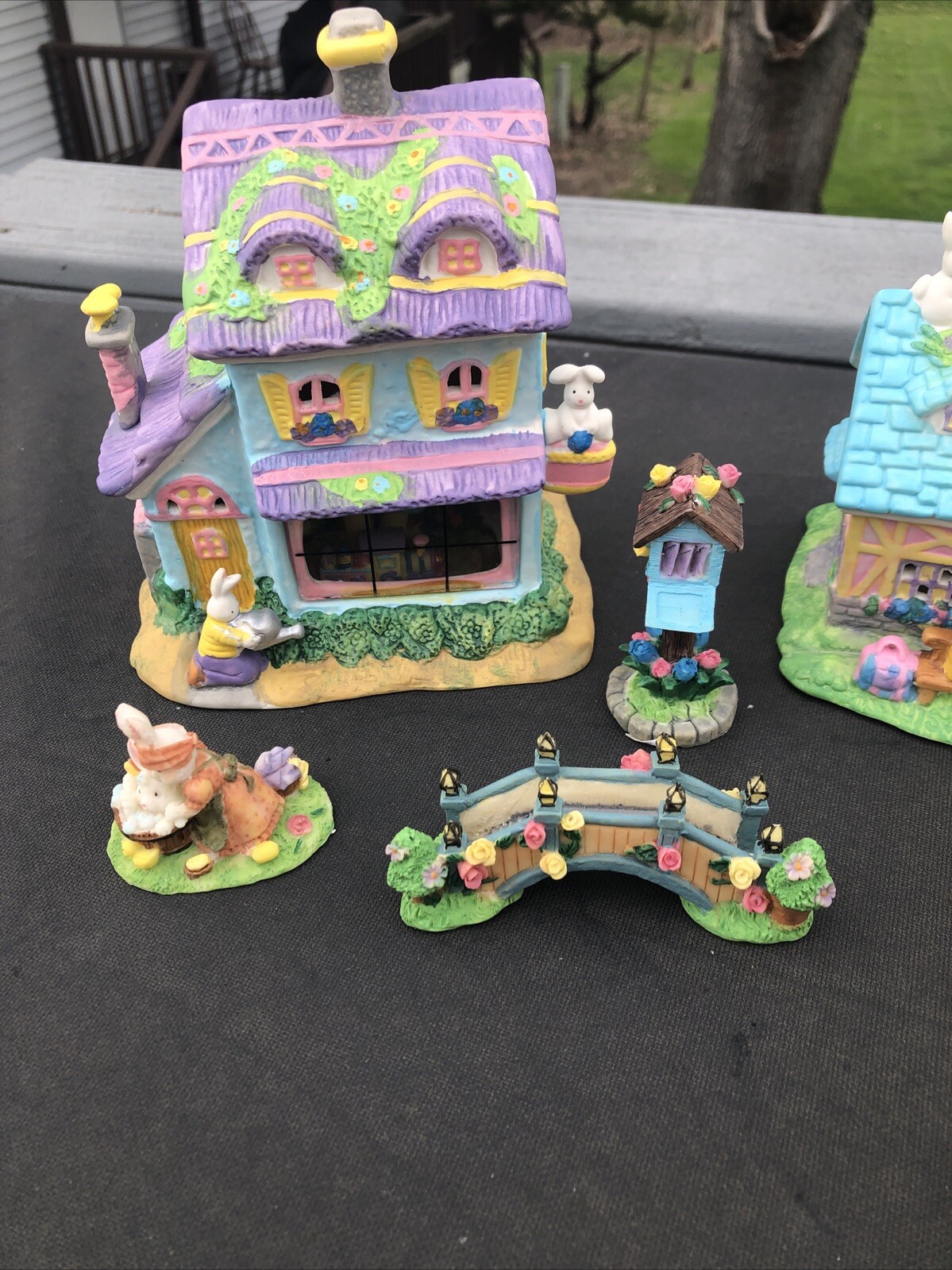 VTG Easter Village Town House Ceramic Building & Box 10 Piece Bunny No Cords