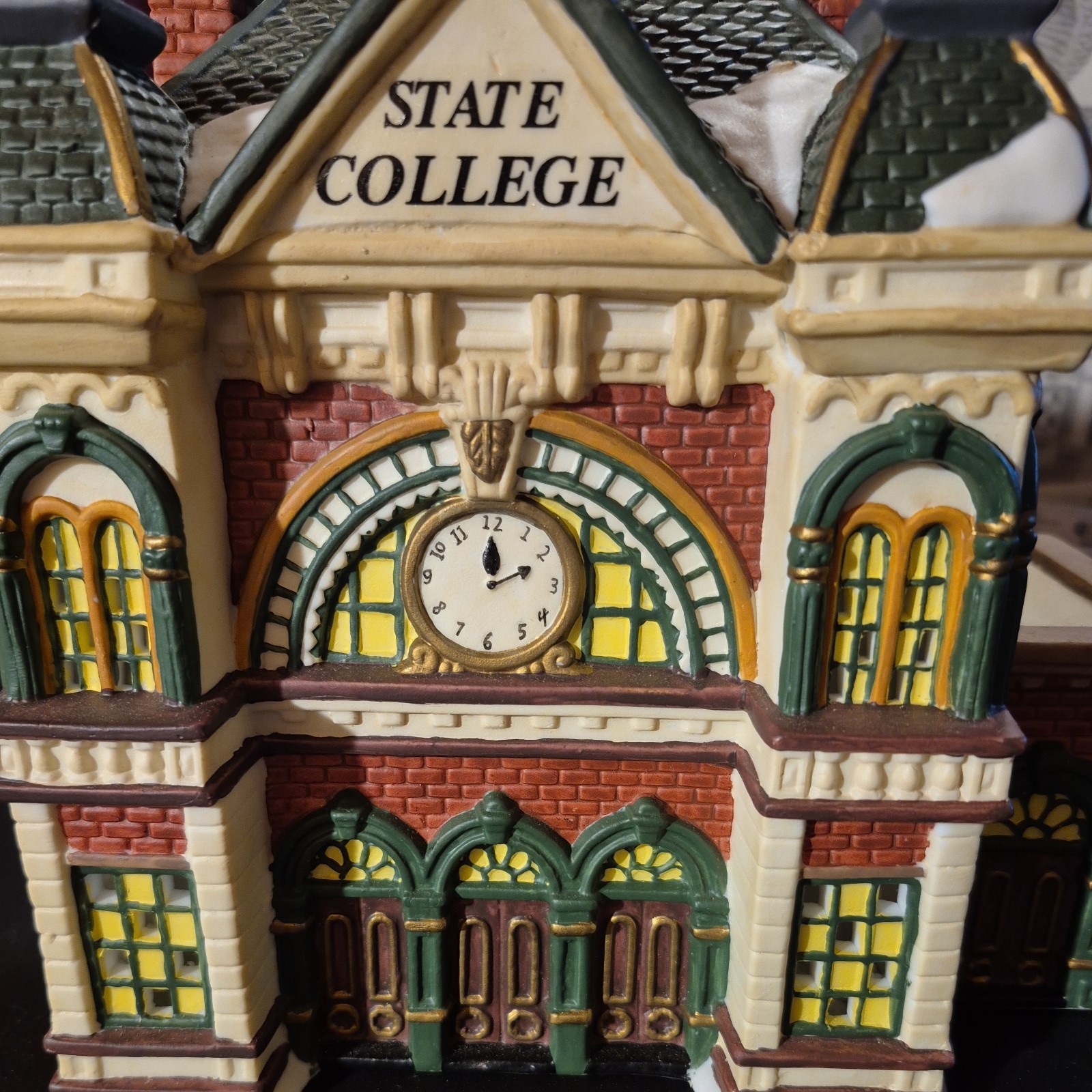 Heartland Valley Village STATE COLLEGE Ltd. Edition 1997 Original Box No Light