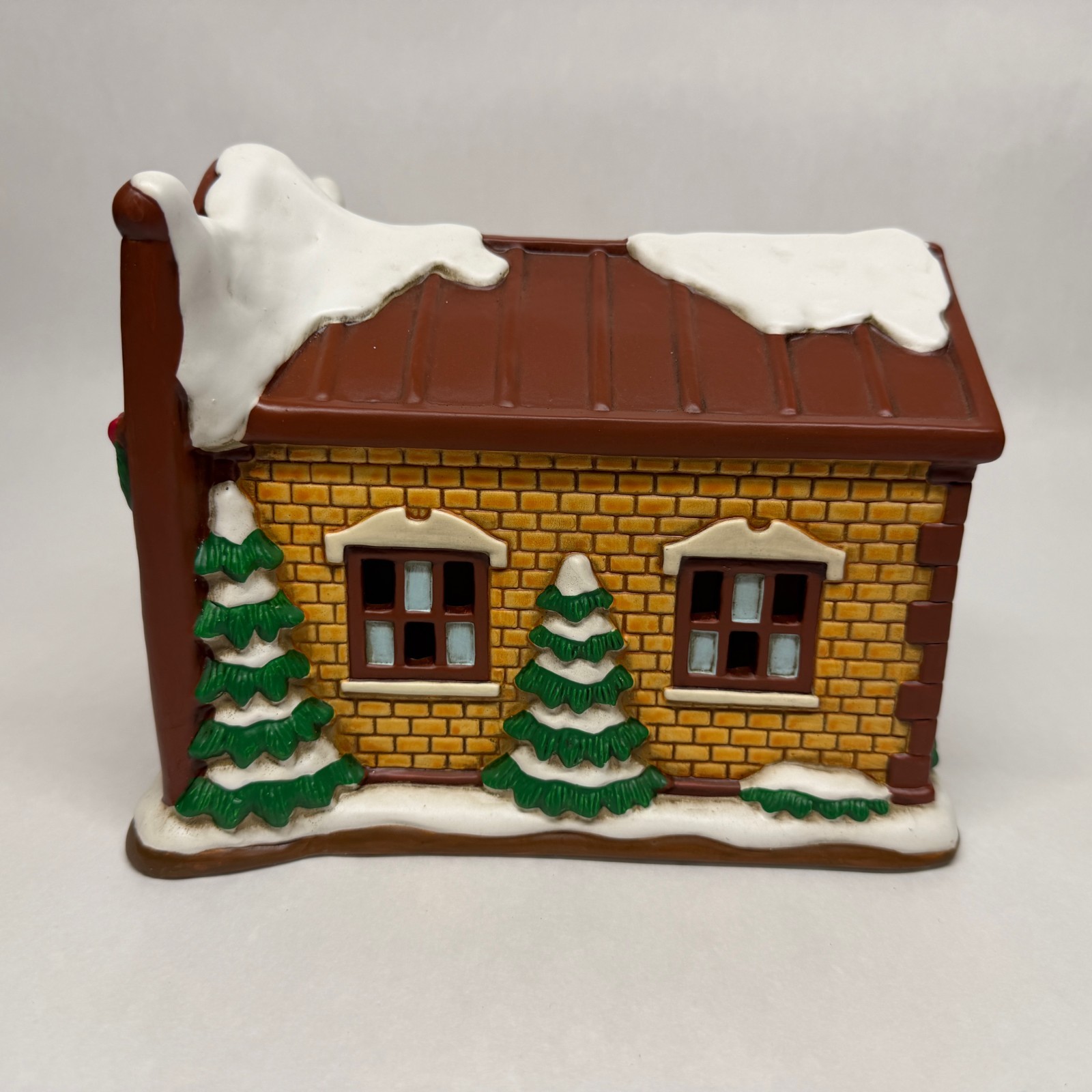 Colonial Village Porcelain Christmas Photo Studio w/ Photographer – 10872