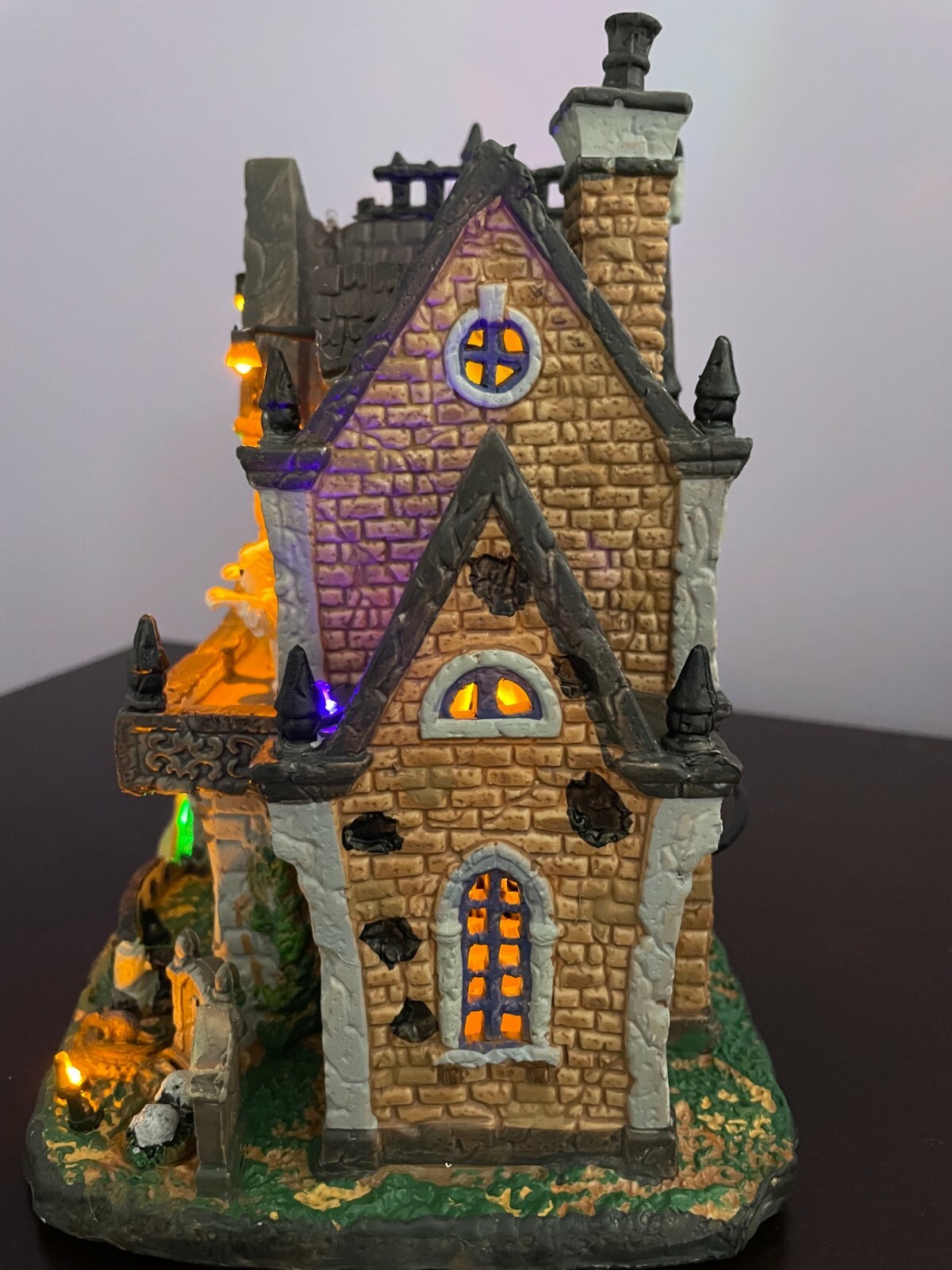 Lemax Spooky Town “Crowley Hall” Brand New, Lights, Sound, Ceramic, Rare