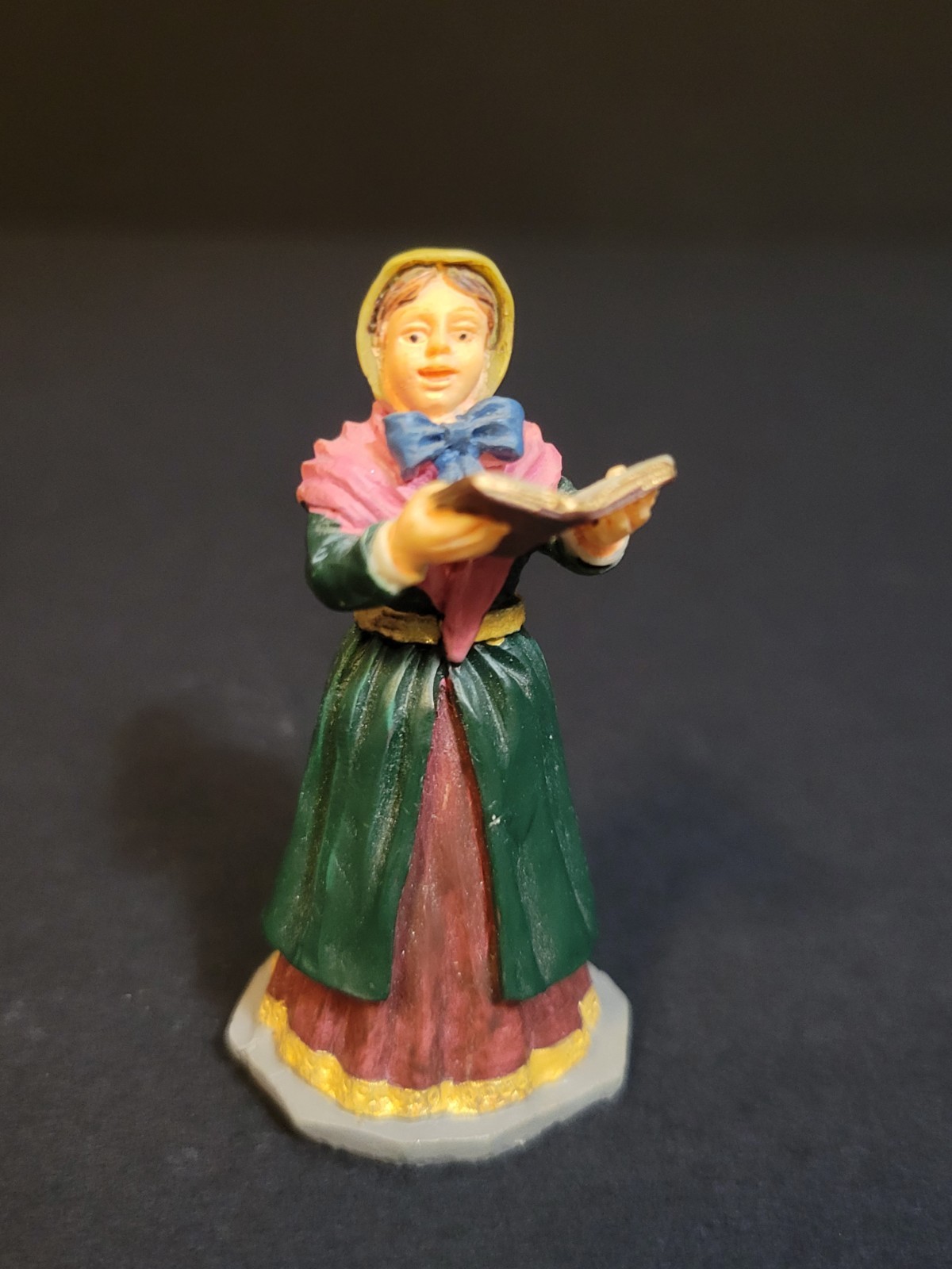 Lemax Christmas Village Town Victorian Woman Singing Carols Caroling