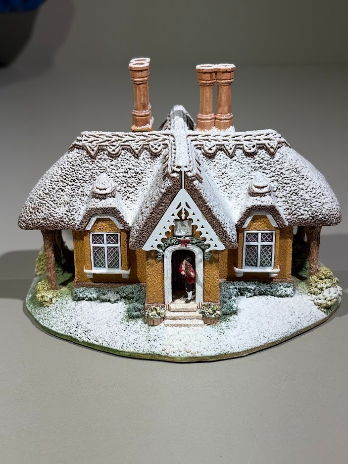 Lilliput Lane Kerry Lodge Christmas Cottage 1995 Box with Deeds Mint Condition