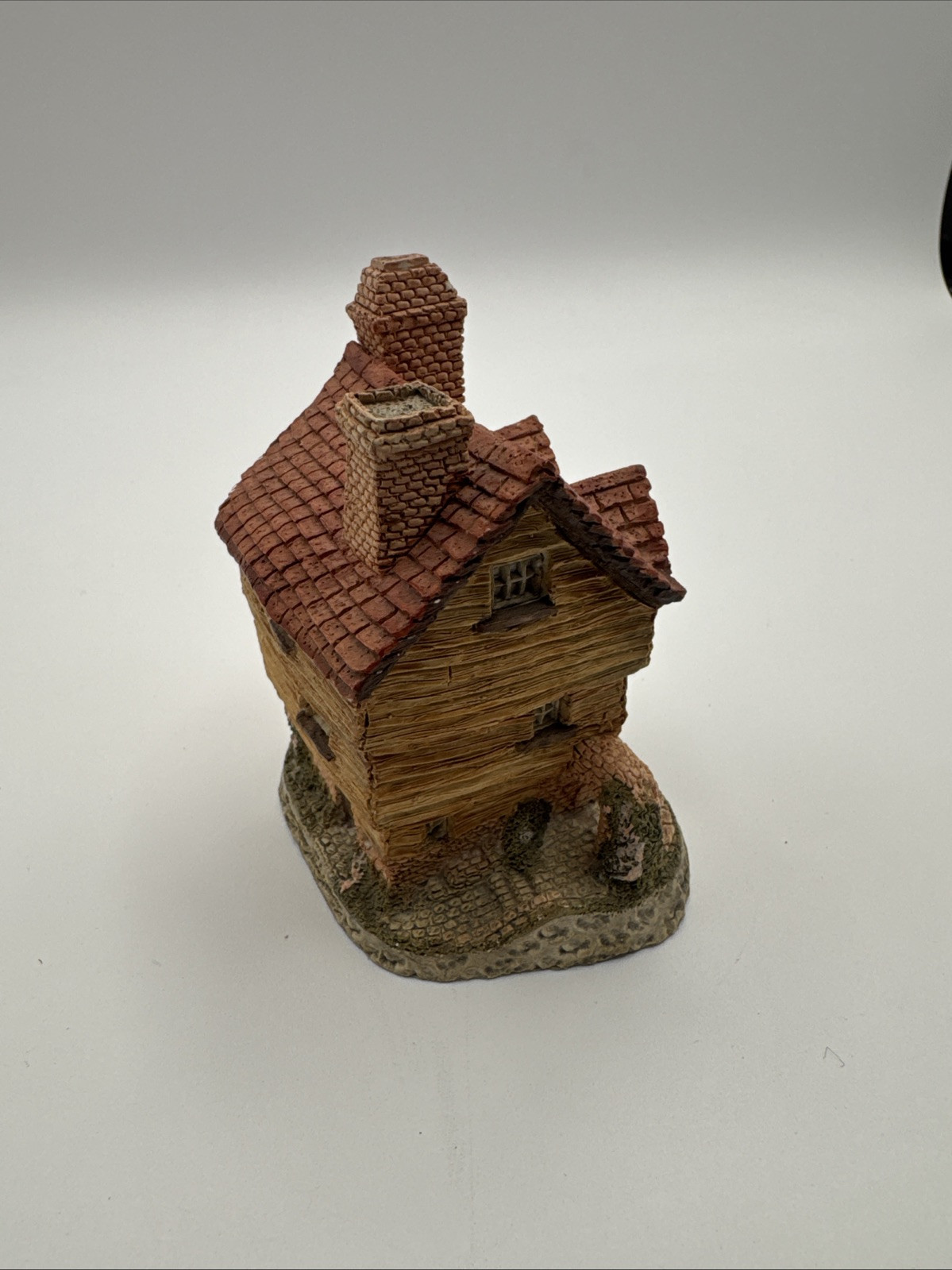DAVID WINTER COTTAGES WINE MERCHANT 1980 HANDMADE & HAND PAINTED VINTAGE