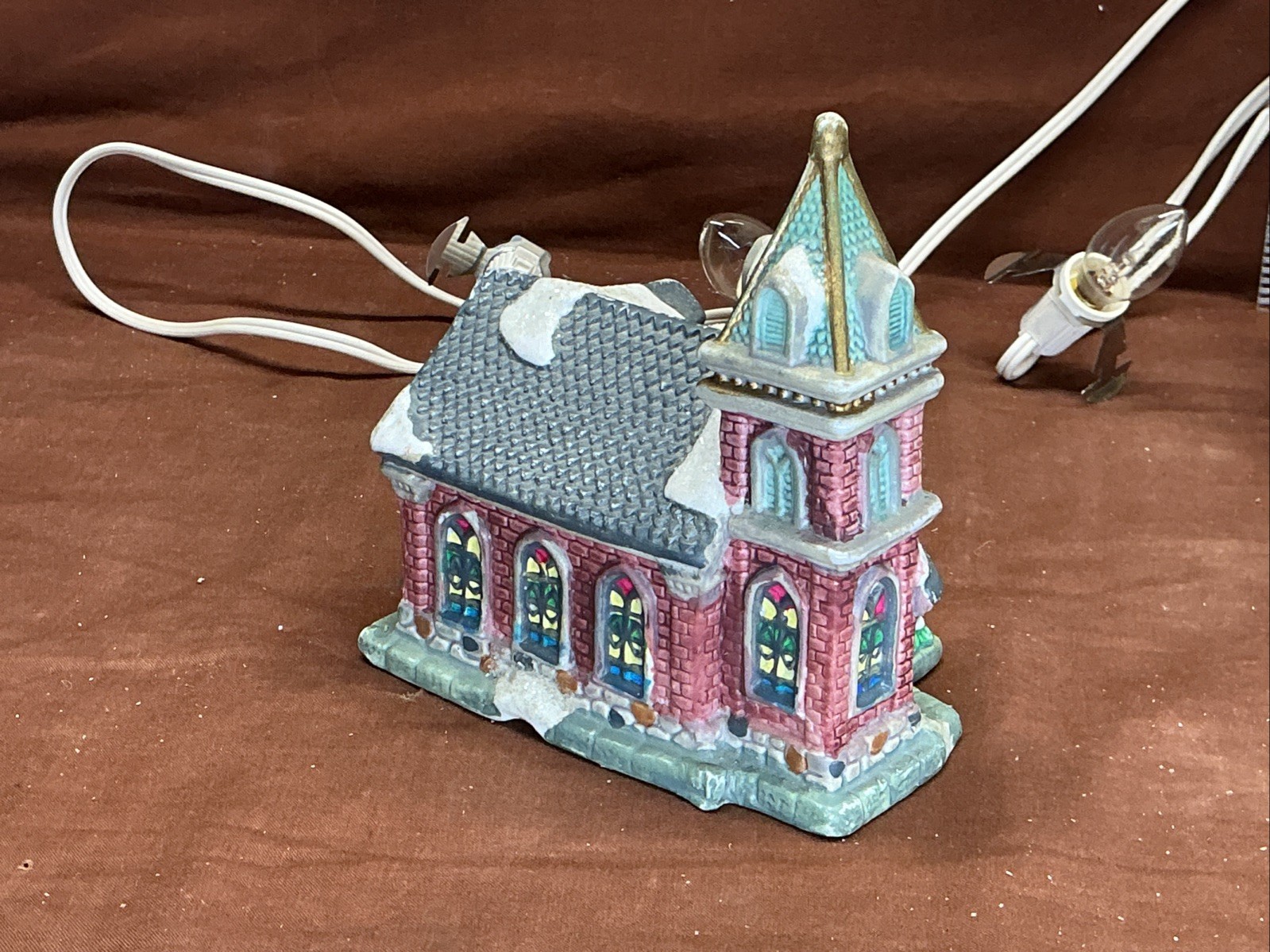 Cobblestone Corners 2004 Set of 5 – Vintage Lighted Christmas Houses S2