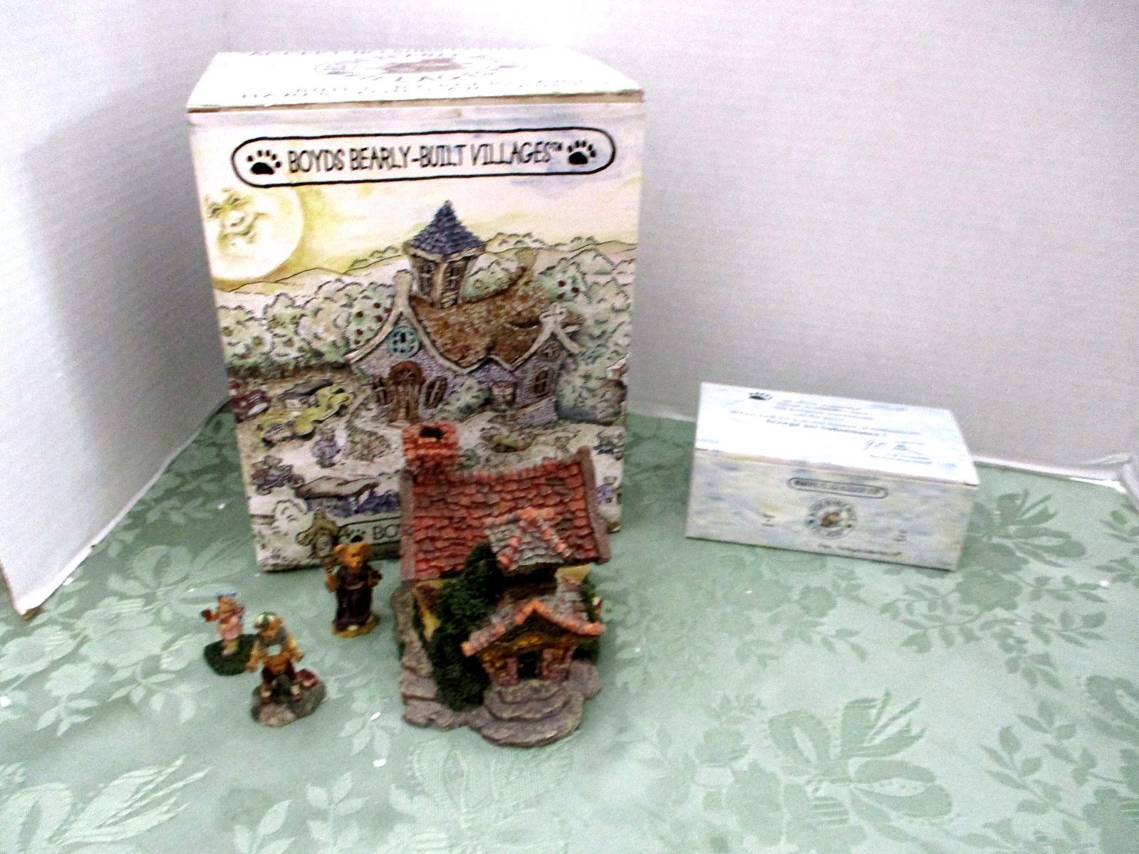 Boyds Bearly-Built Villages “The Bearly- A Built School” & Accessories 2000 NIB