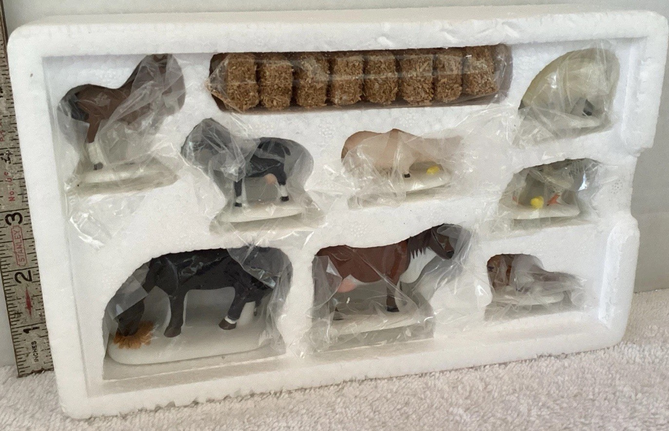 Dept 56 New England Village – Farm Animals – Set of 8 – #56.56588 – NIB