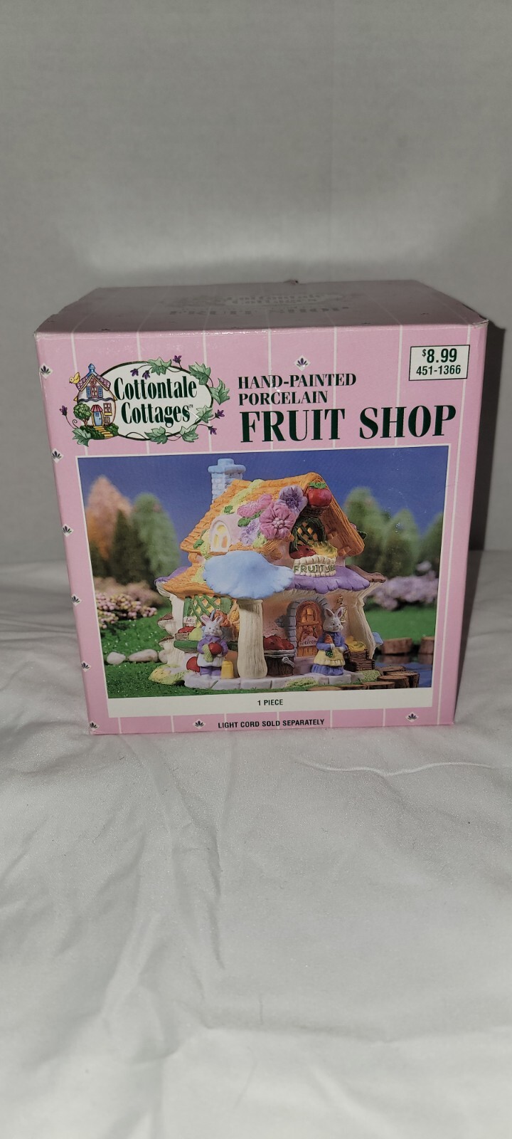 Cottontale Cottages 90s “Fruit shop” With Box And Lighted Cord. Works. So Cute!