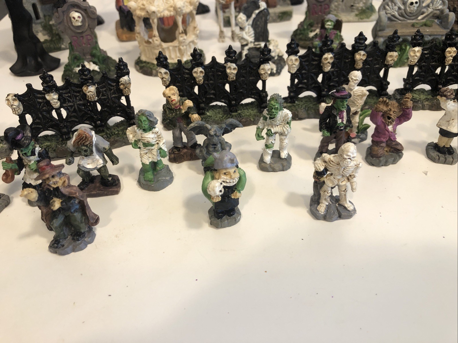 Greenbrier International (54 Piece) Holloween Zombie Village