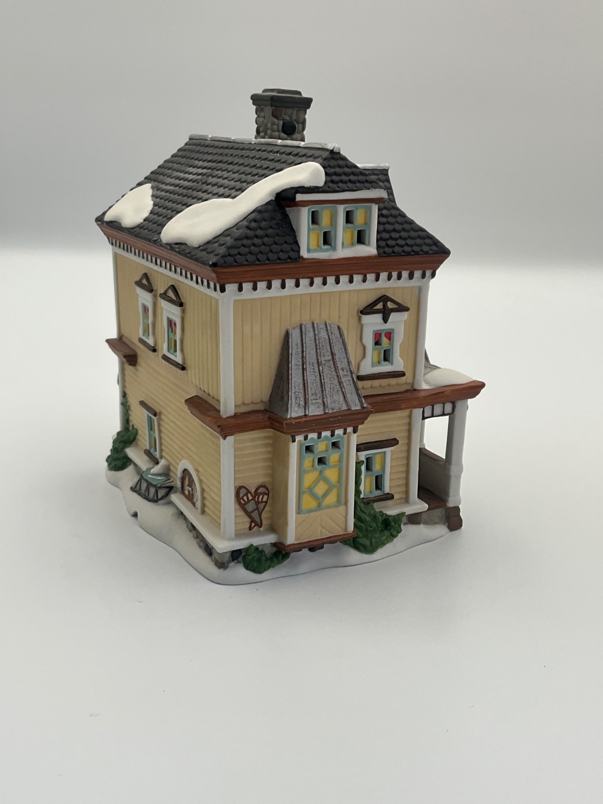 Dept 56 New England Series 2011 Lakeshore Holiday House Lighted New Best Friend