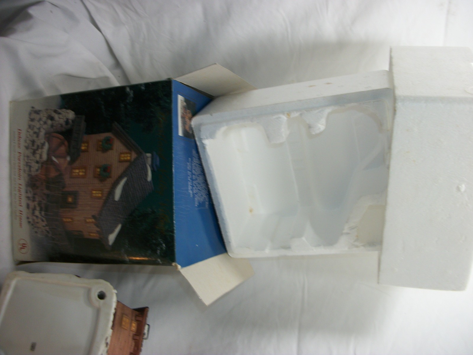 Winter Valley Village – The Mill w box and light complete