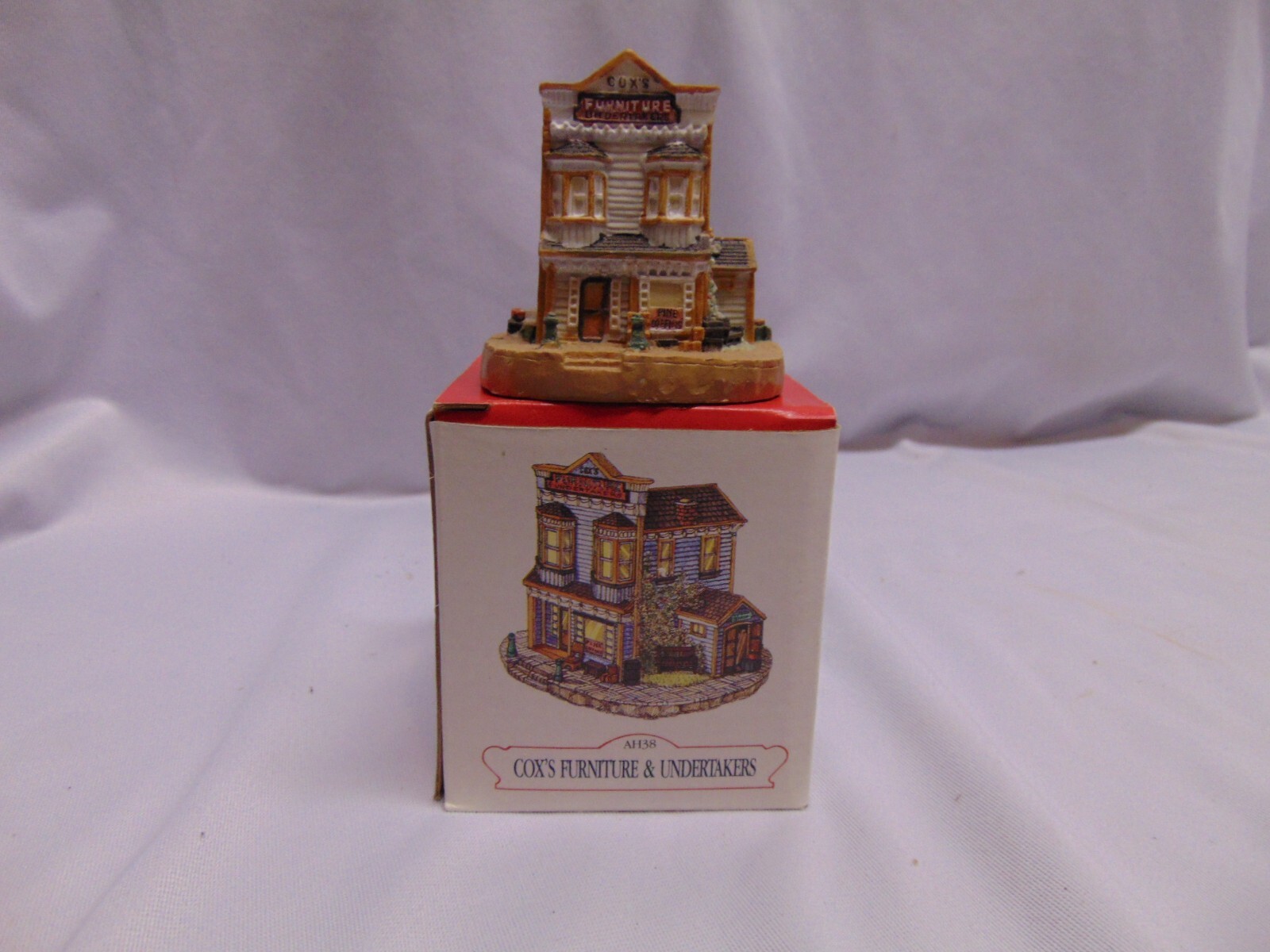 1993 NIB Americana Collection Liberty Falls Cox’s Furniture & Undertakers #AH38