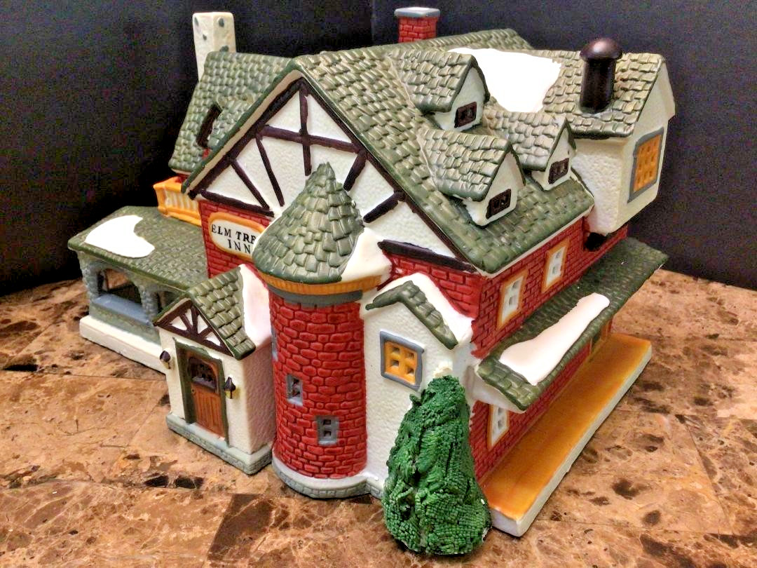 MP7-Ladies Porcelain House “ELM TREE INN” by LEMAX Hearthside Orig. Box