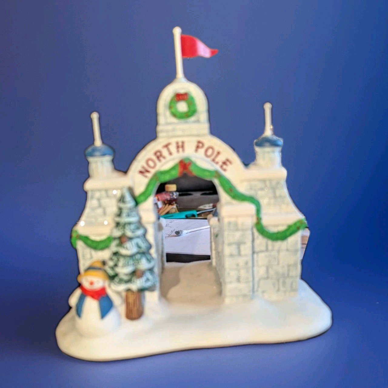 Department 56 Heritage Village Collection NORTH POLE GATE 56324 Retired Vintage