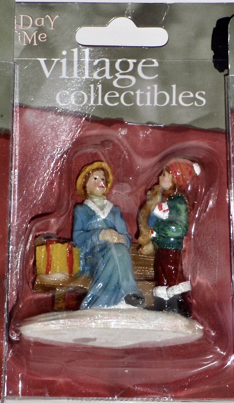 Village Collectibles- Lot of 4 Figures, New on Card