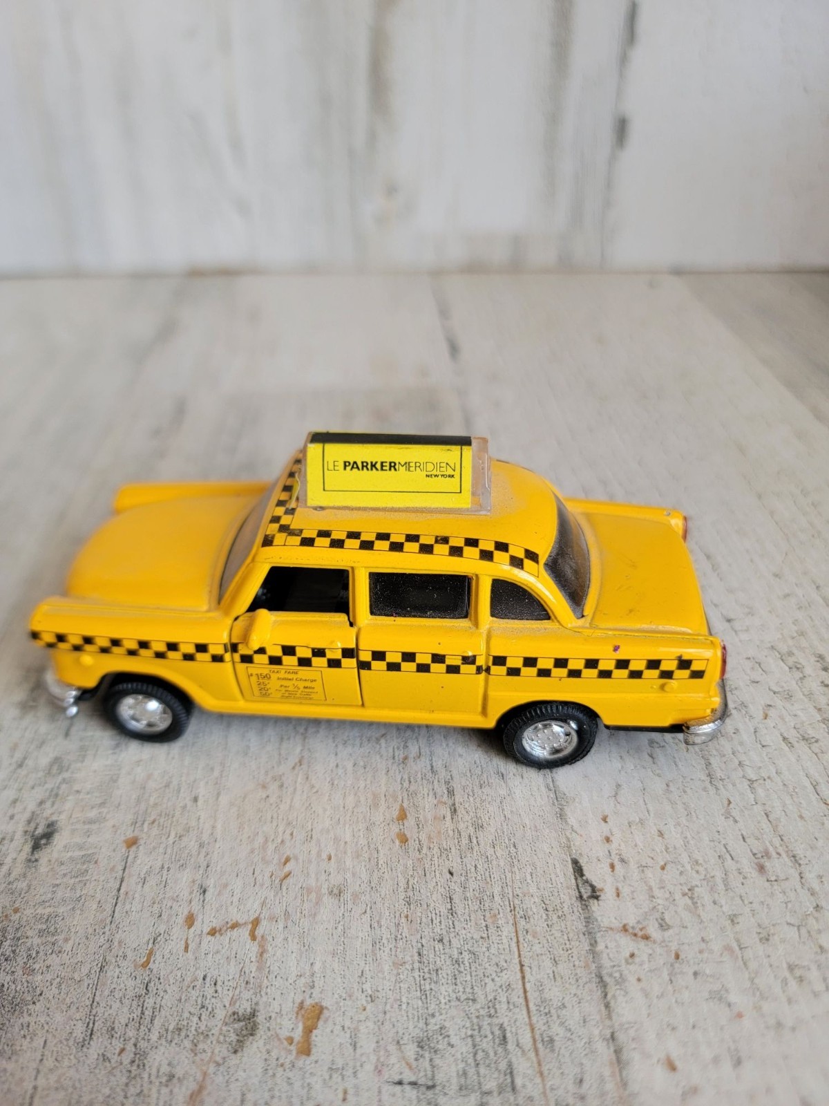Diecast New York City yellow taxi village accessory prop home decor