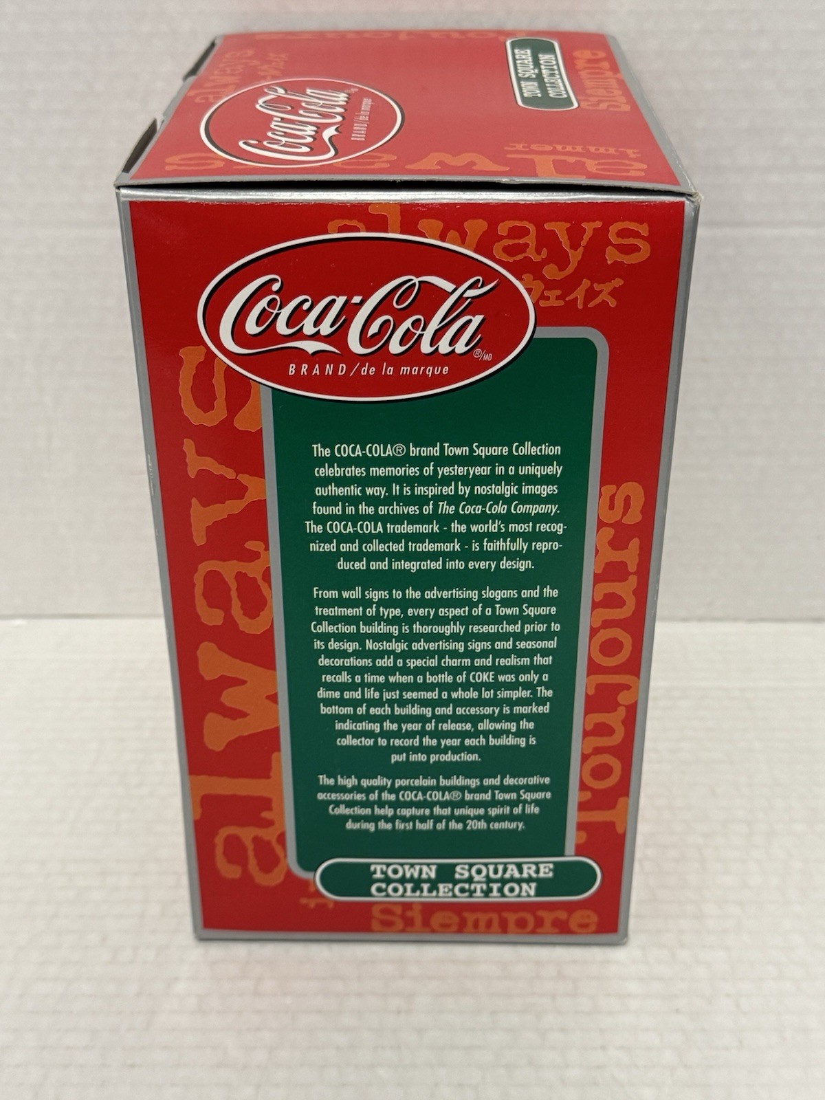 Brand NEW Vtg Coca-Cola Town Square Collection “Town Square News Stand”Christmas