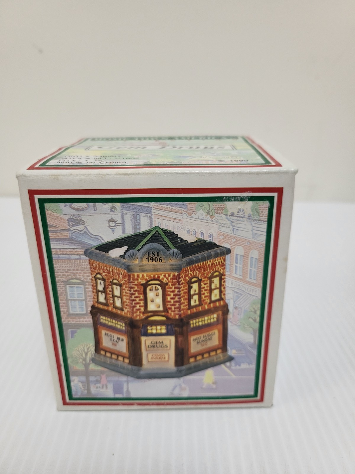 Home Town America Collection Gem Drugs Porcelain Christmas Village 1993