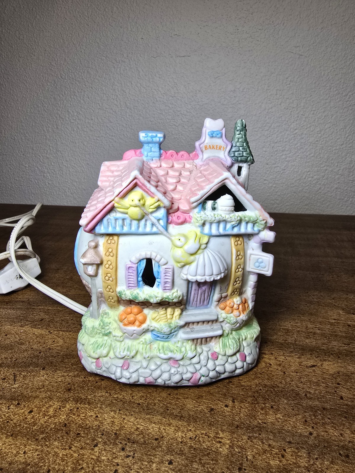 Easter Village Lighted Porcelain House/Bakery Hand Painted Pastel Colors Chicks