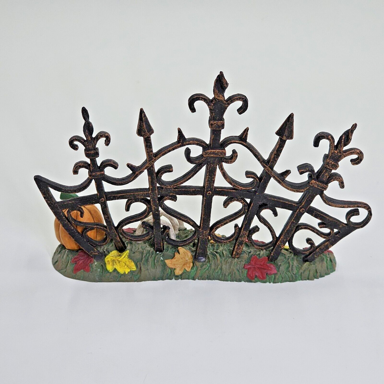 Dept 56 Halloween Gothic Gate Fence Sections Set Of 2 Village Accessories 810642