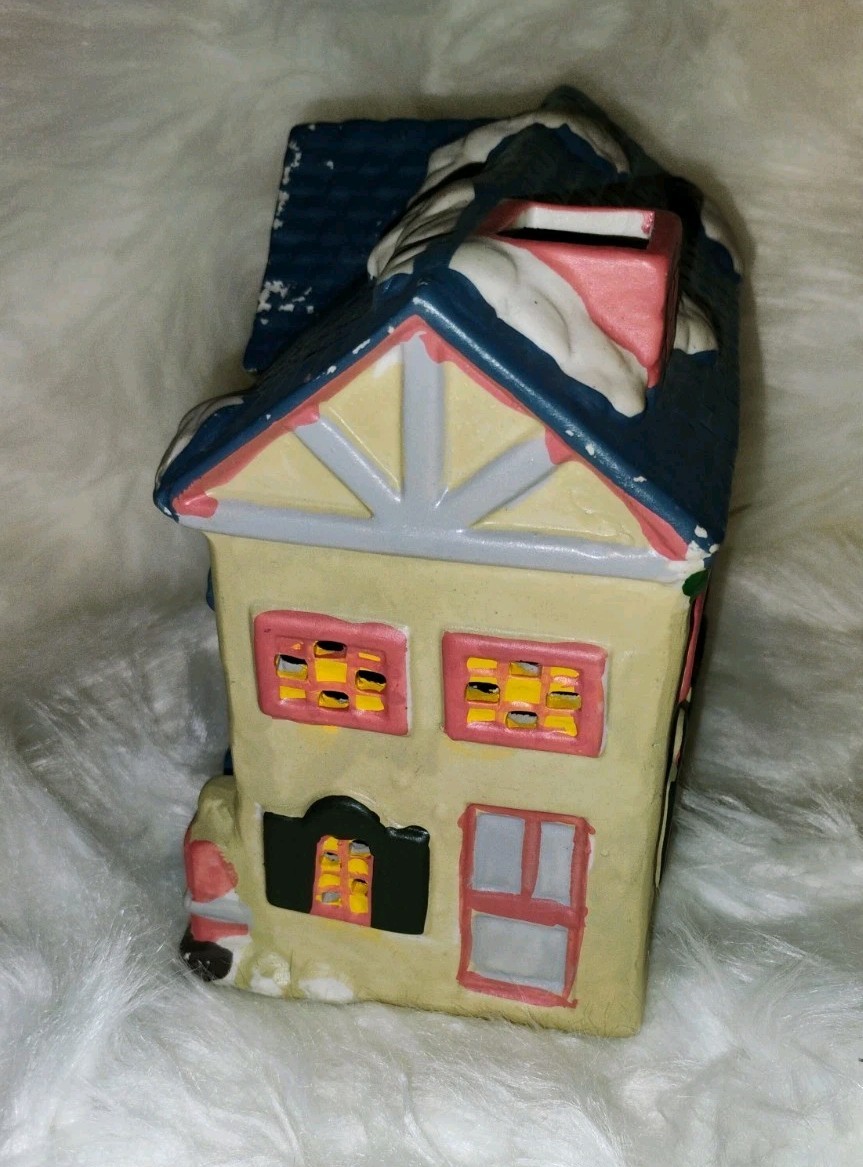 Winter Valley Christmas Village 1995 collection gas station NO BOX
