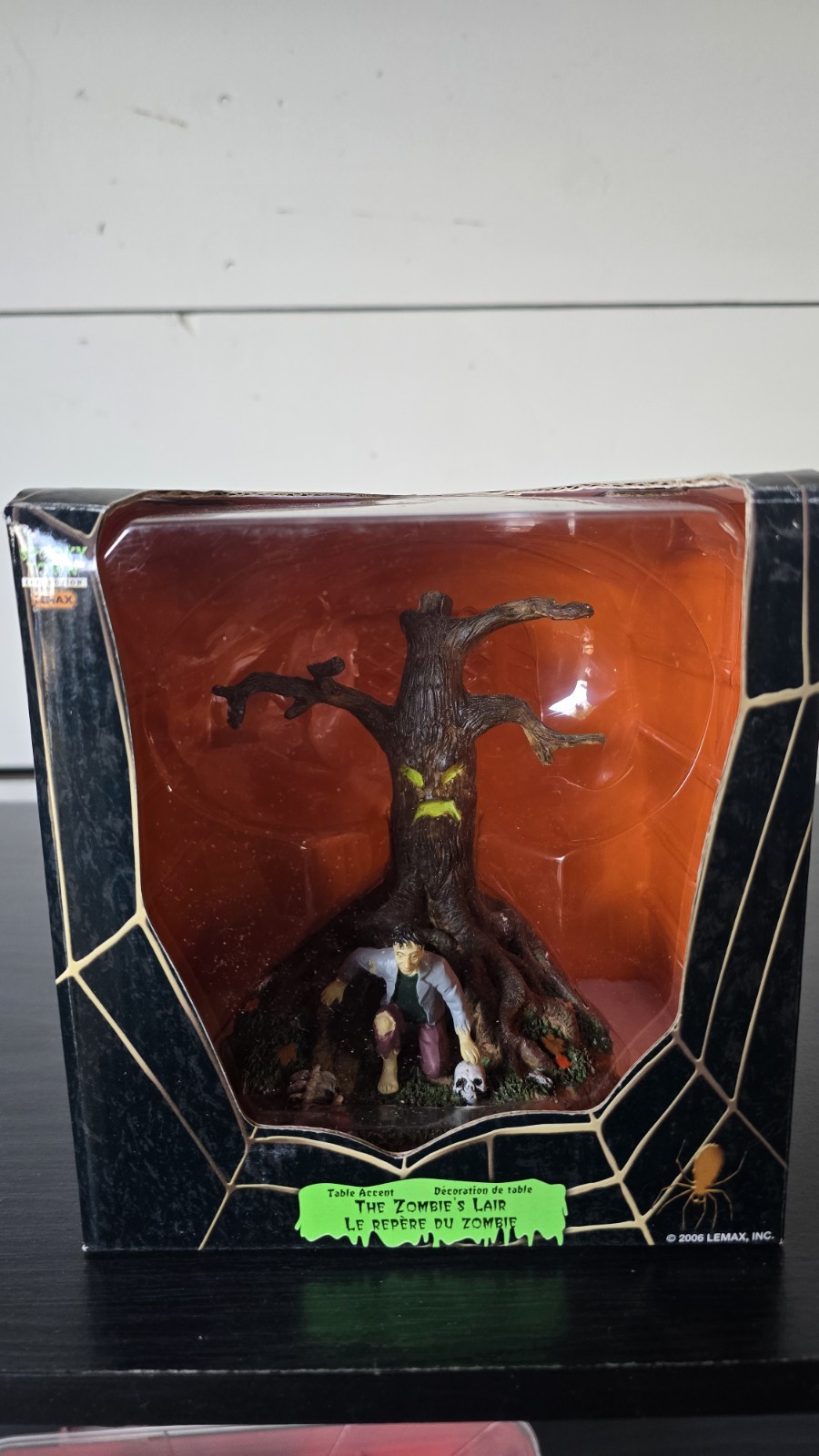 Lemax Spooky Town Zombies Lair-RARE-Resin-Mint Condition-Bought New-HTF