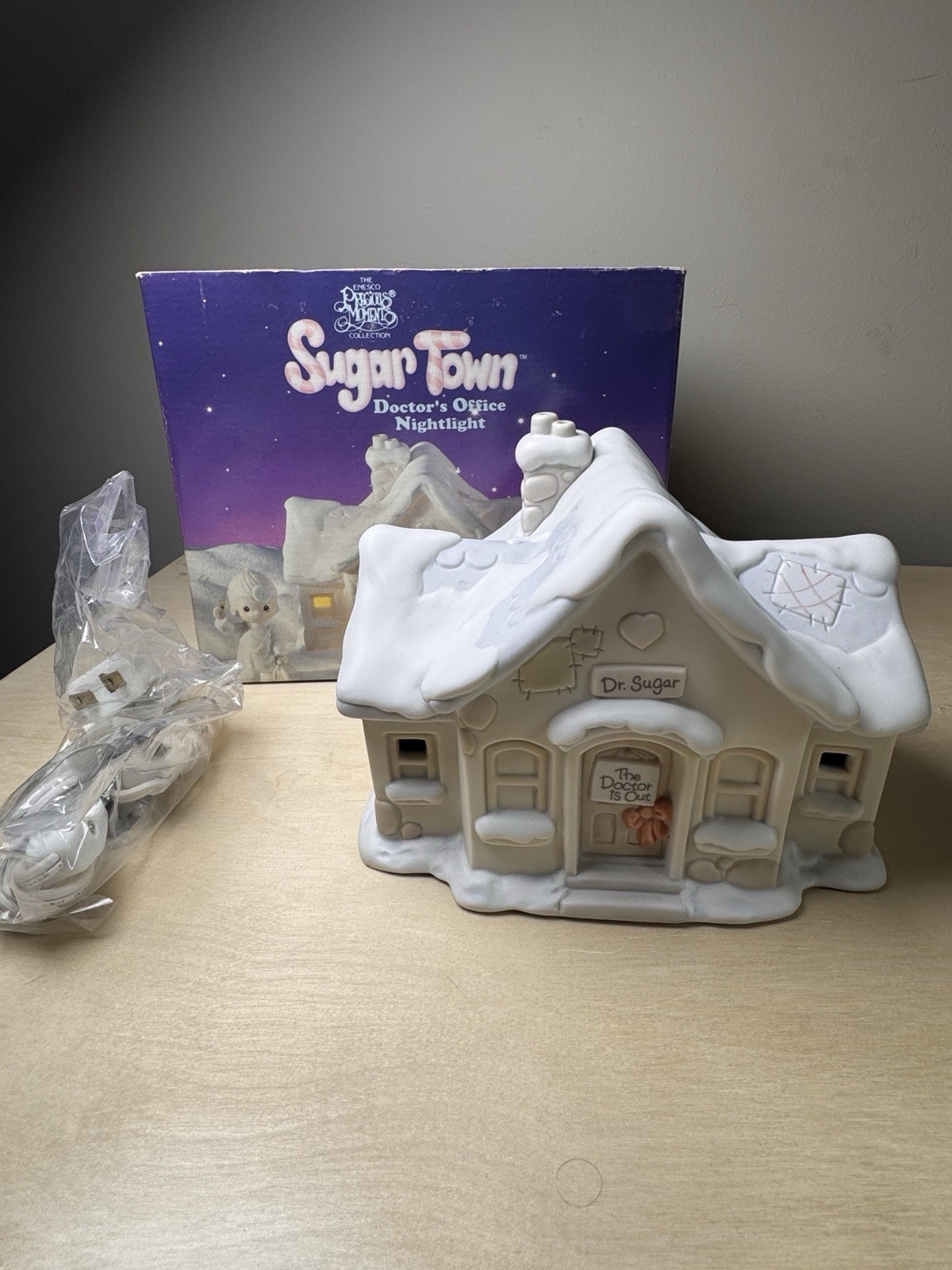 Precious Moments Sugar Town 5 Pc Lot Dr.’s Office w/Boxes Nightlight 1994 VTG