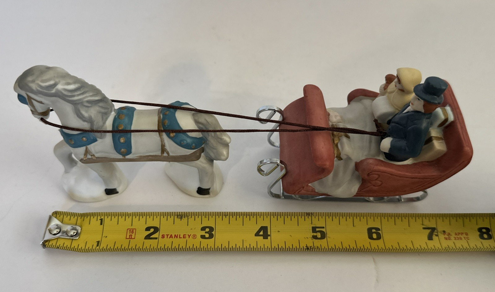 Vintage Venture Memories Porcelain Horse Drawn Carriage