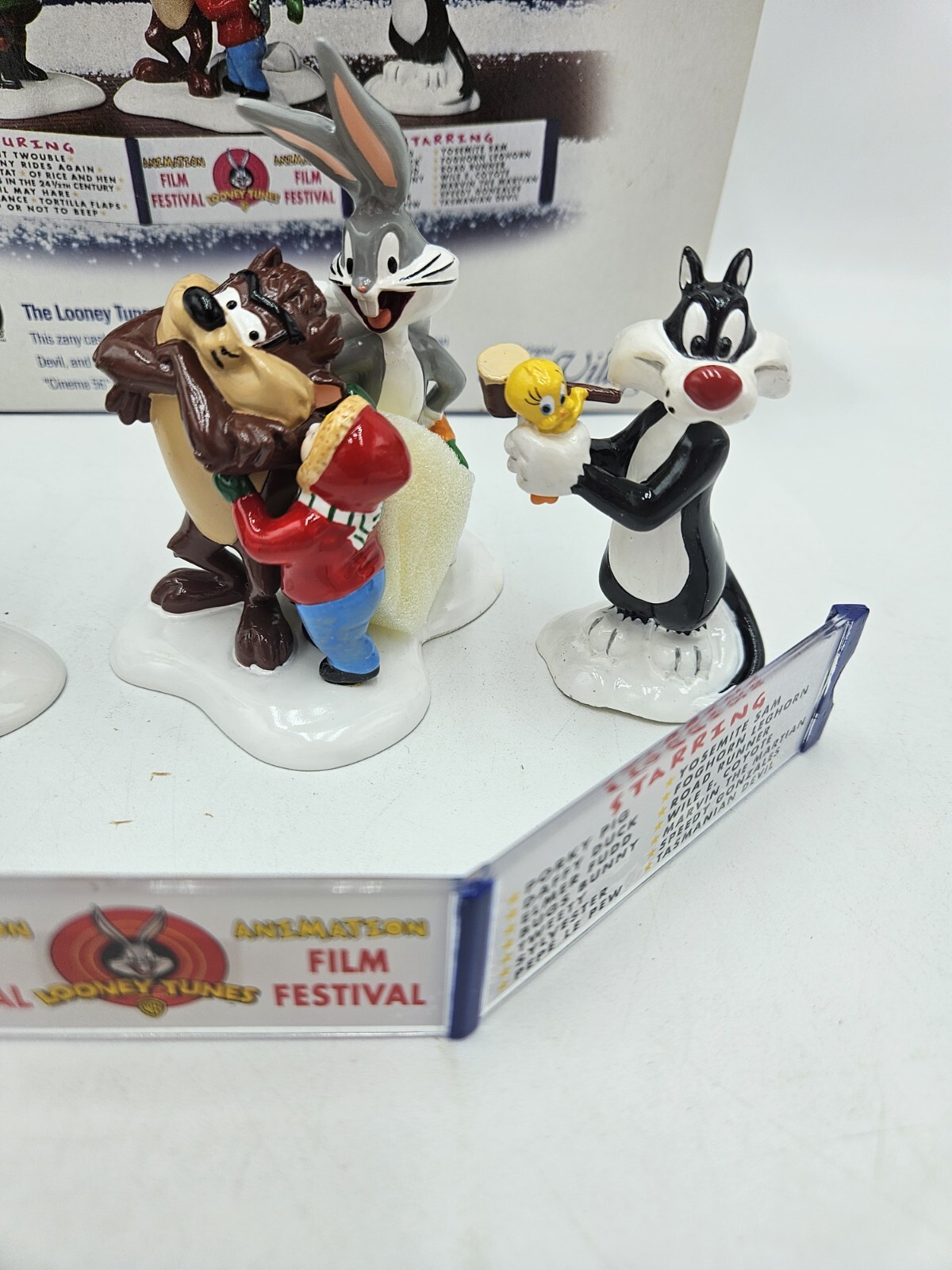 Dept 56 Snow Village Looney Tunes Animation Film Festival Set Of 4 Bugs Bunny