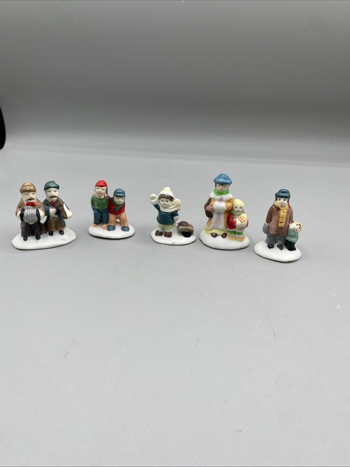 Vintage Victorian Porcelain Village Christmas Village People Lot Of 5