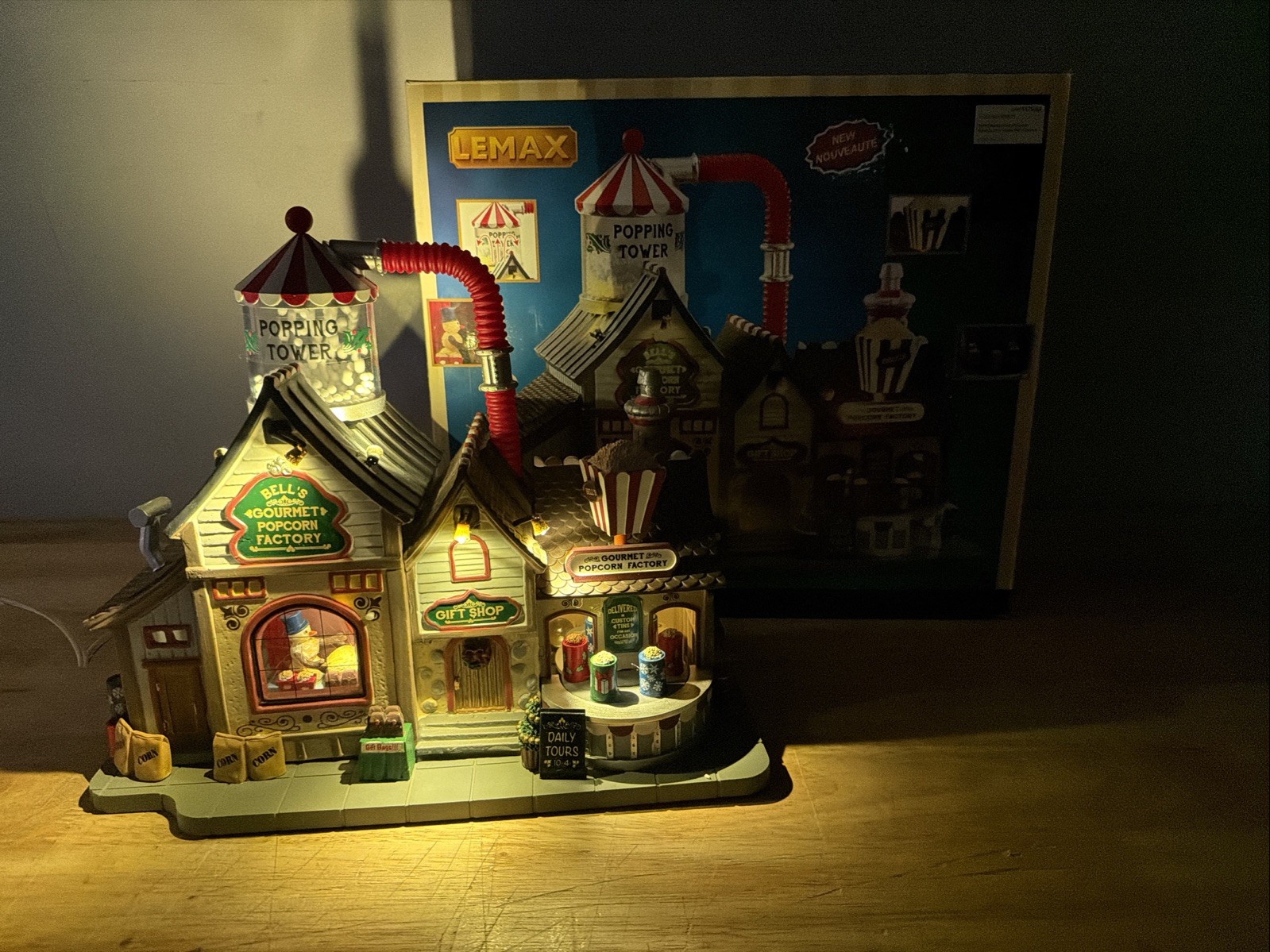 LEMAX BELL’S GOURMET POPCORN FACTORY~LIGHTS MOTION SOUNDS~ CHRISTMAS VILLAGE