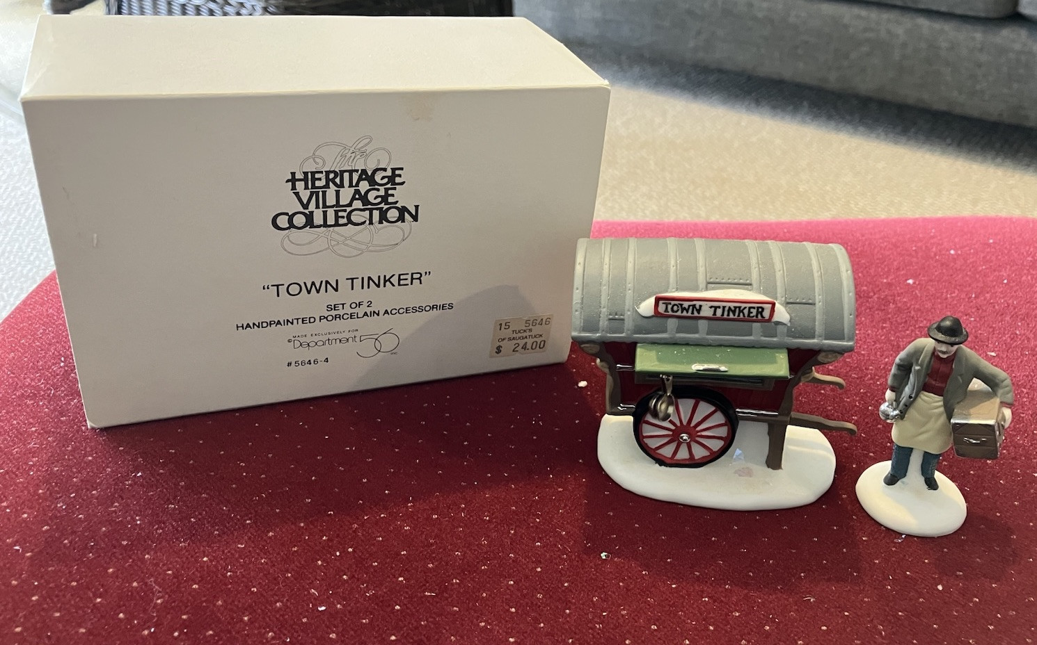 Dept 56 Heritage Village Collection “Town Tinker” #5646-4 With Box & Small Pans