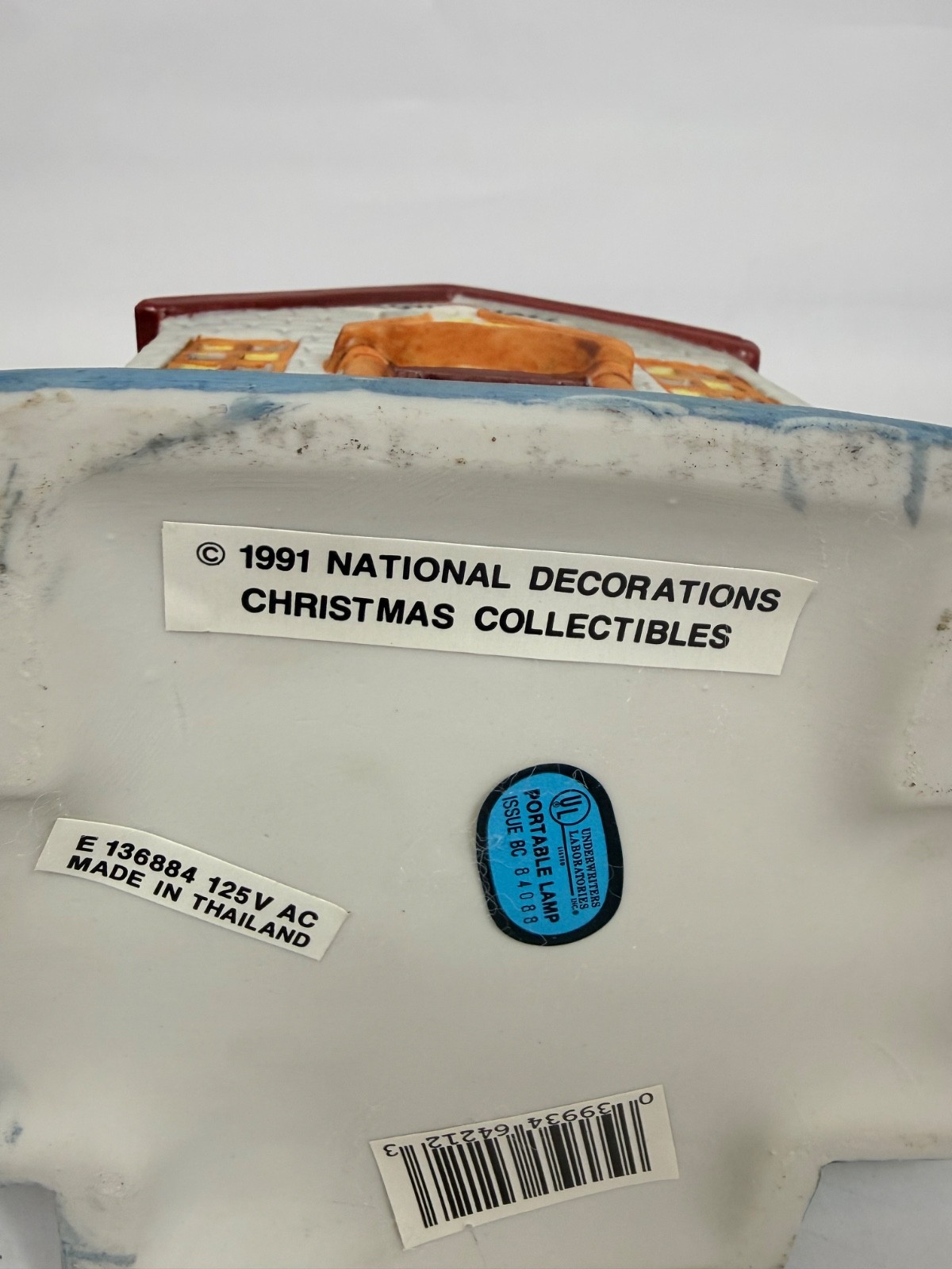 VTG Americana Porcelain Collectable Chritmas Light Up Court House 1991