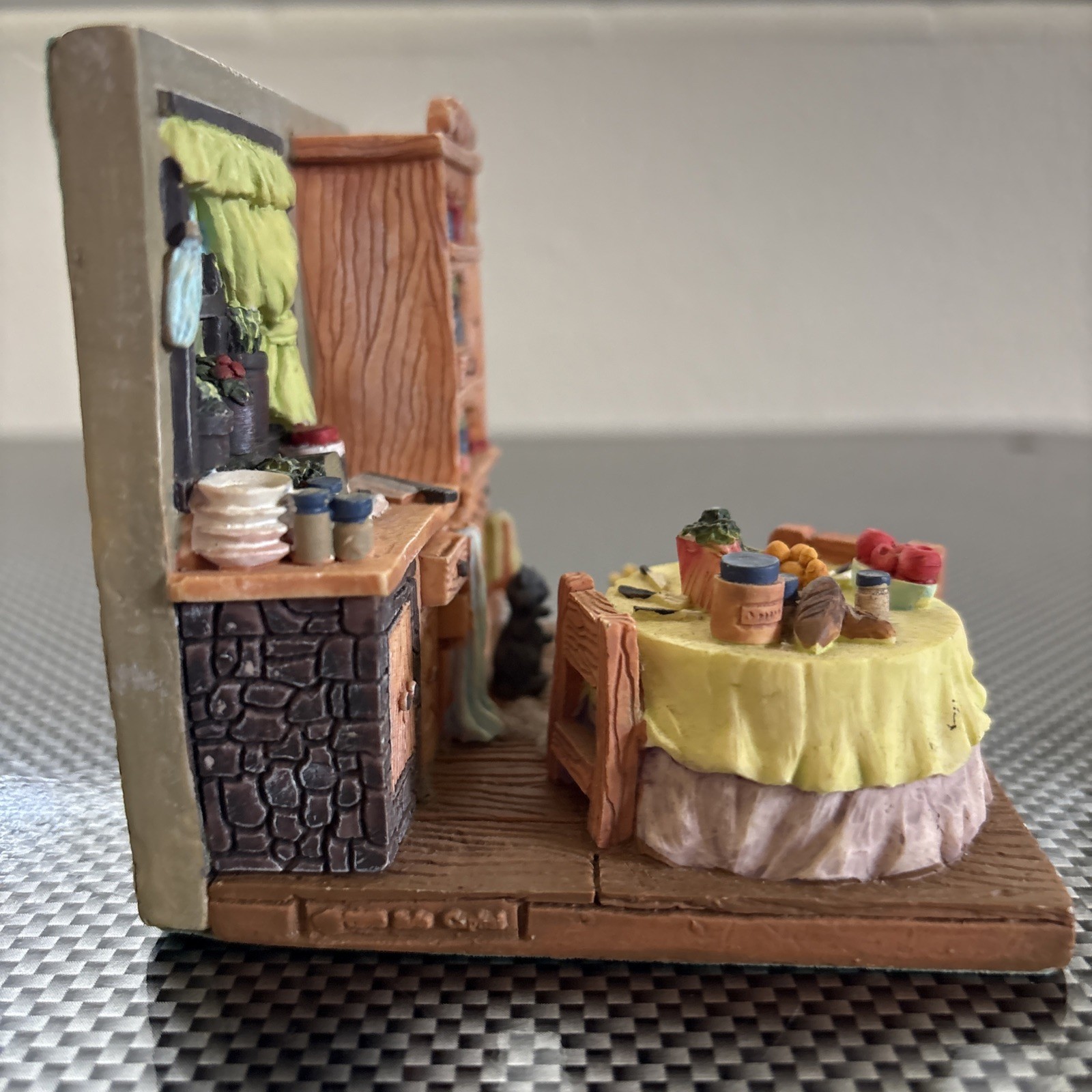 1990 Jade Capital Miniature Resin Country Kitchen Diorama Cats Art Collectibles