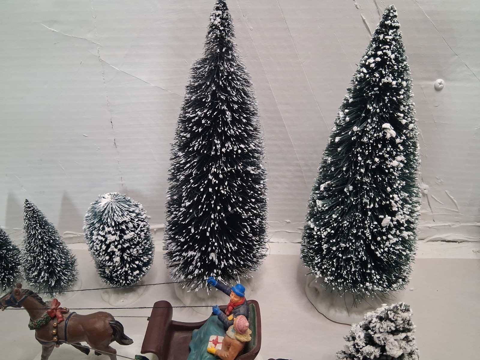 Lot Of 45 LEMAX,DEPT 56,ENCHANTED Christmas Figurines/Trees SEE DESCRIPTION