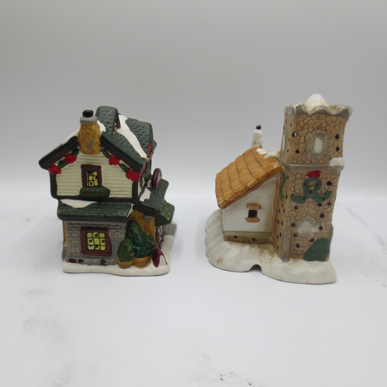 Lot Of 2 Christmas Village Houses Bakey And Grocery Store Home Decor