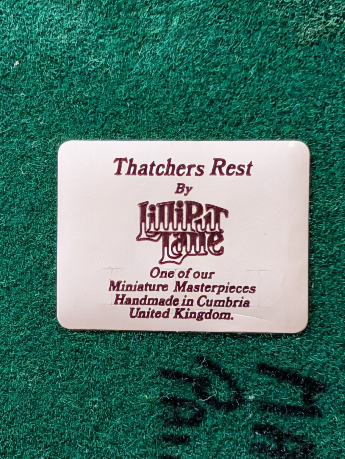Lilliput Lane “Thatcher’s Rest”, 1983, Signed By Master Painter Gayle Greer