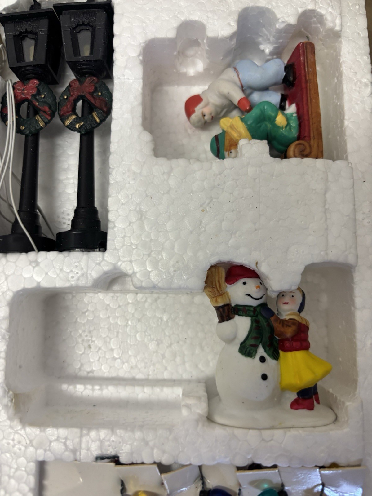 Lemax Christmas Village Figurines Accessories Decor Lot of 29 Pieces EUC