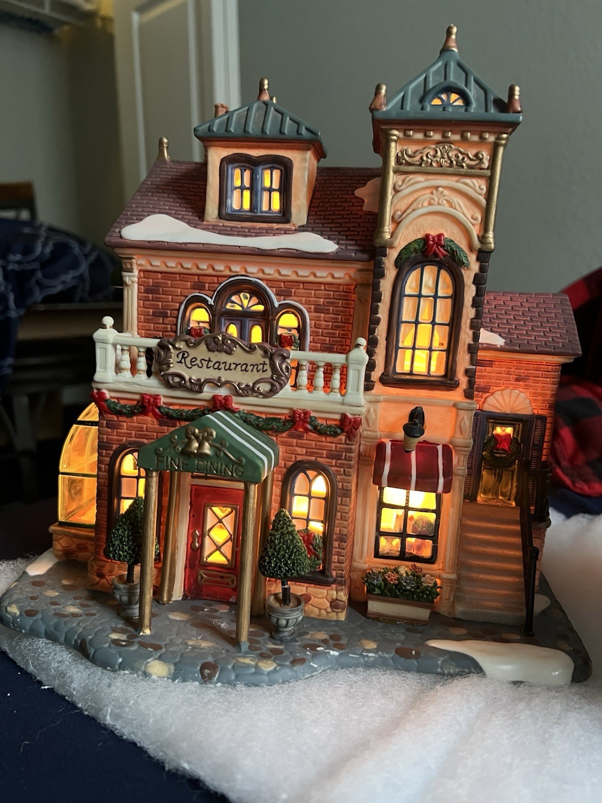 Christmas Village Accessories Set 26 Pieces, Approx. 2.5″ Tall