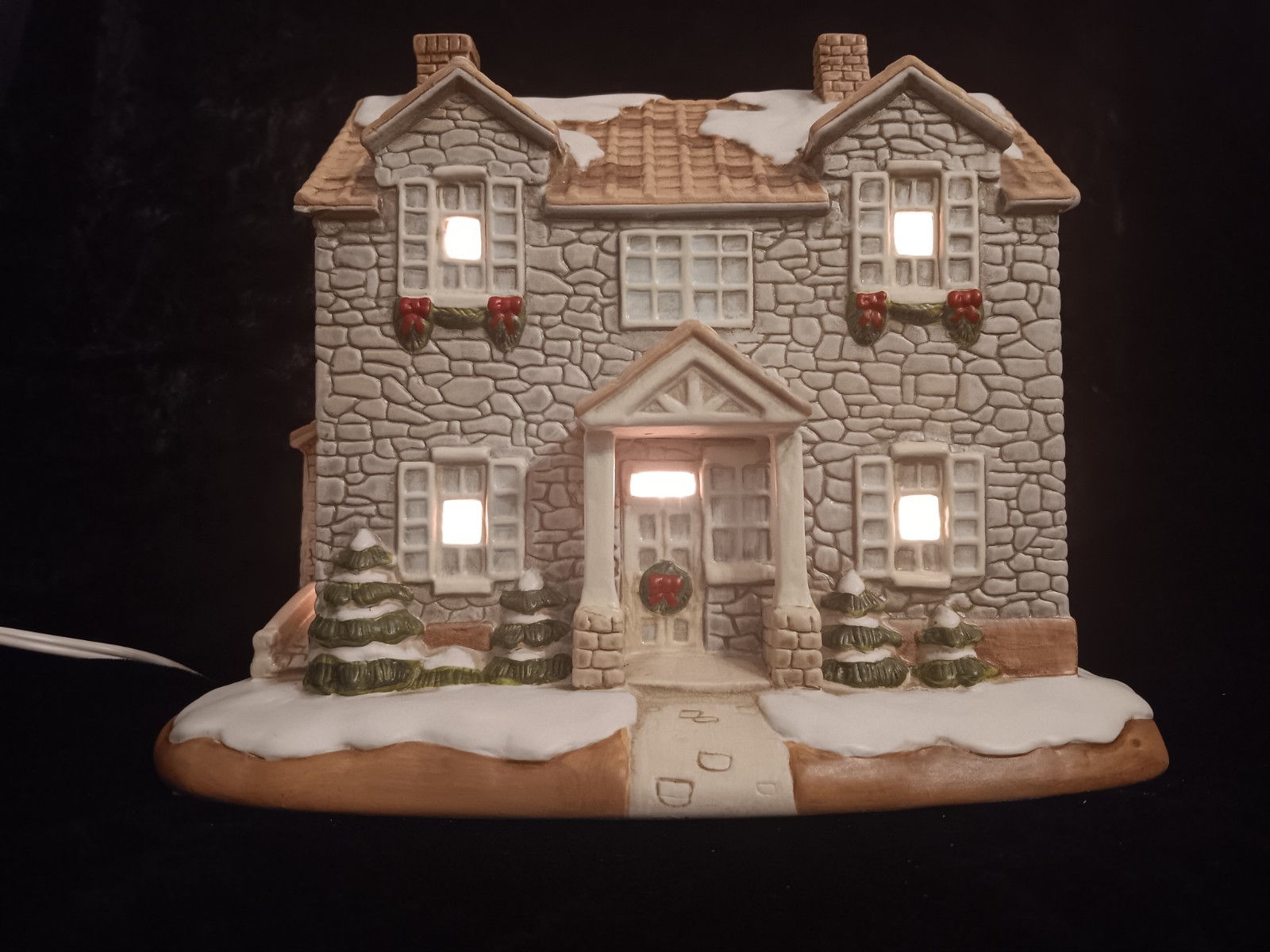 Rare Lefton Colonial Village Christmas “Rath Bone’s Retreat” 2000 House Lamp